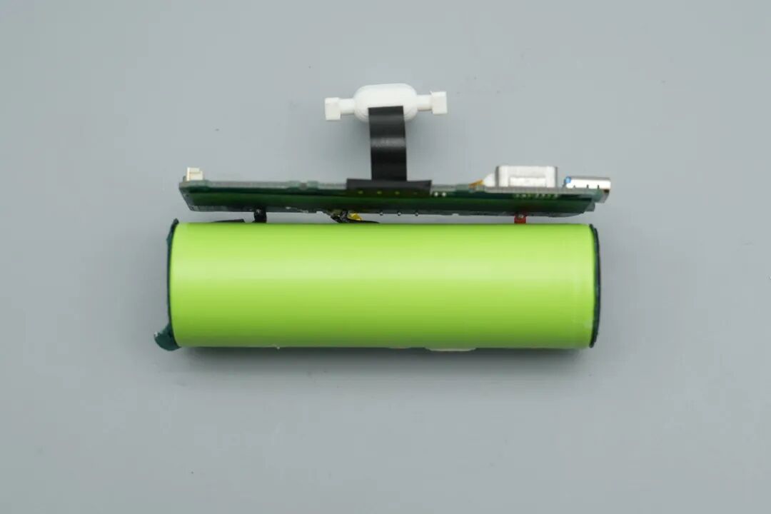 拆解报告：安克 Nano 22.5W 胶囊充电宝图32