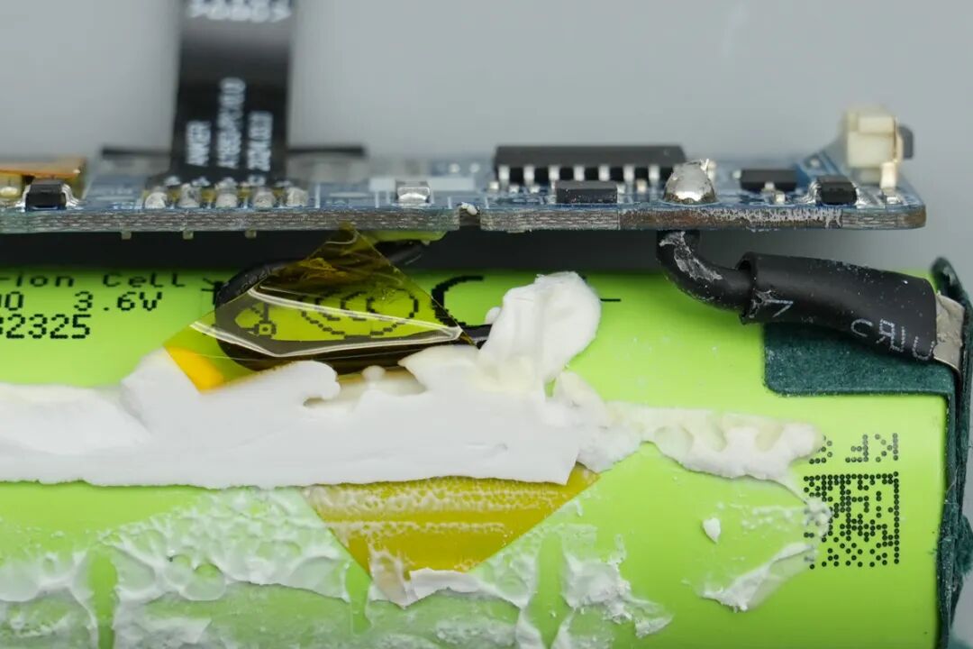 拆解报告：安克 Nano 22.5W 胶囊充电宝图33