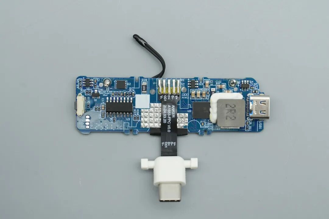 拆解报告：安克 Nano 22.5W 胶囊充电宝图38