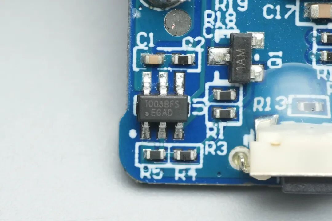 拆解报告：安克 Nano 22.5W 胶囊充电宝图40