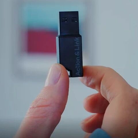 28岁拿下小红书开发者大会头奖，种子轮获真格投资丨早起看早期