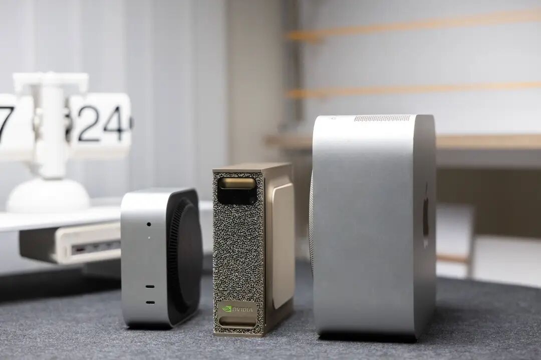 体验英伟达 AI 个人超算「核弹」DGX Spark，能微调出 DeepSeek R2 吗图3