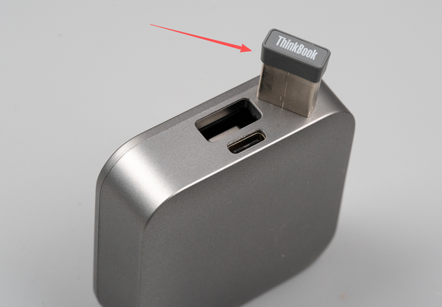 这么小的USB无线接收器，里面是什么东西，拆解看看？图2