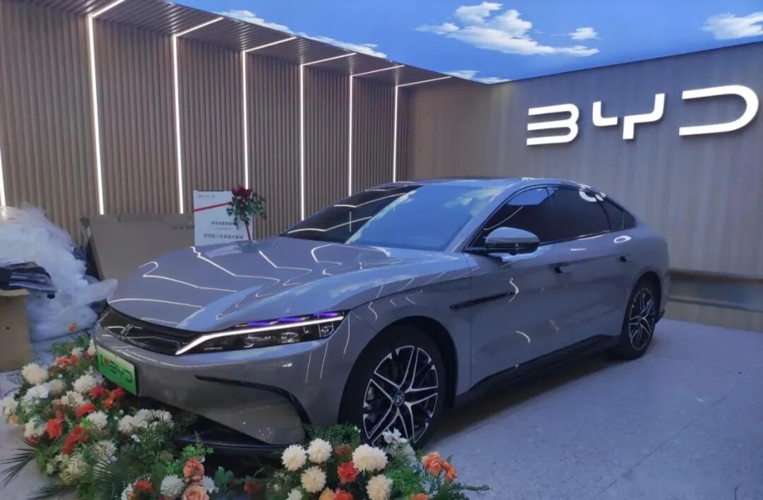 比亚迪超越特斯拉图1