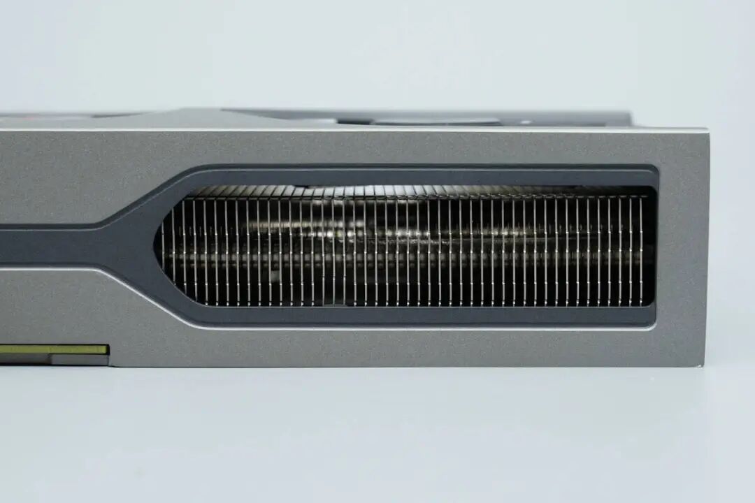 拆解报告：MOORE THREAD摩尔线程MTT S70独立显卡图14