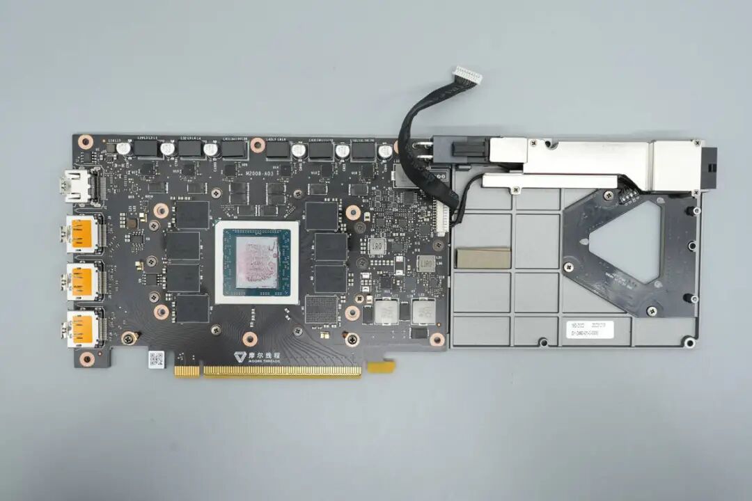 拆解报告：MOORE THREAD摩尔线程MTT S70独立显卡图37