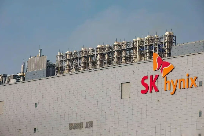 突发!存储芯片价格暴涨70%图1