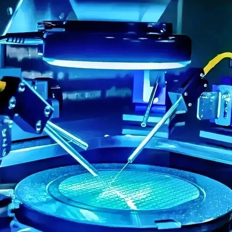 前中兴总经理：美国是中国光刻机的一大“功臣”，如果不是他们的制裁，中国对光刻机产业根本没兴趣，尤其是EUV光刻机