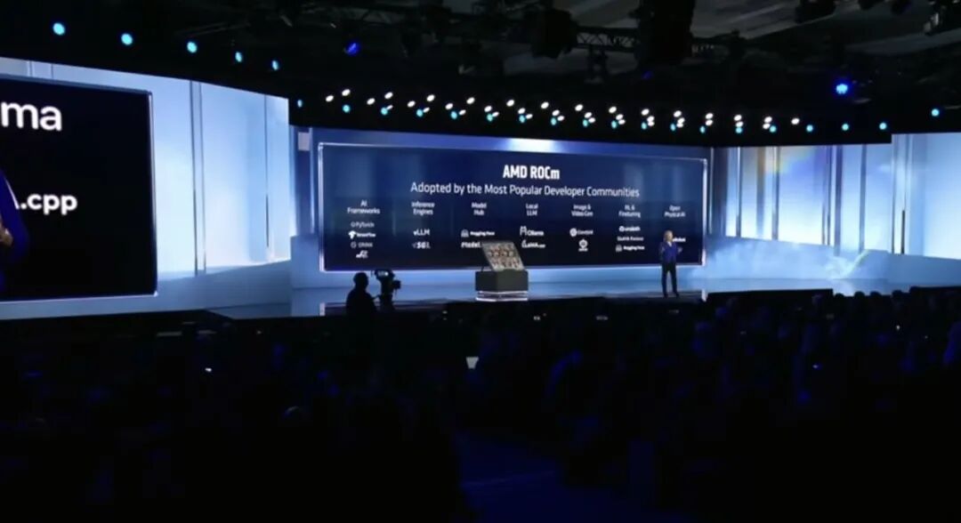 刚刚,苏姿丰掏出AMD史上最强AI核弹硬刚老黄,OpenAI总裁和李飞飞都来站台图12