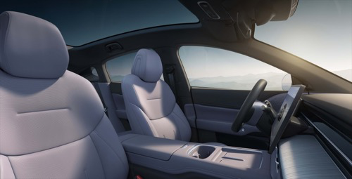 小鹏太狂了！4 款新车齐发，价格降到 17 万，续航干到 1704km ！图5