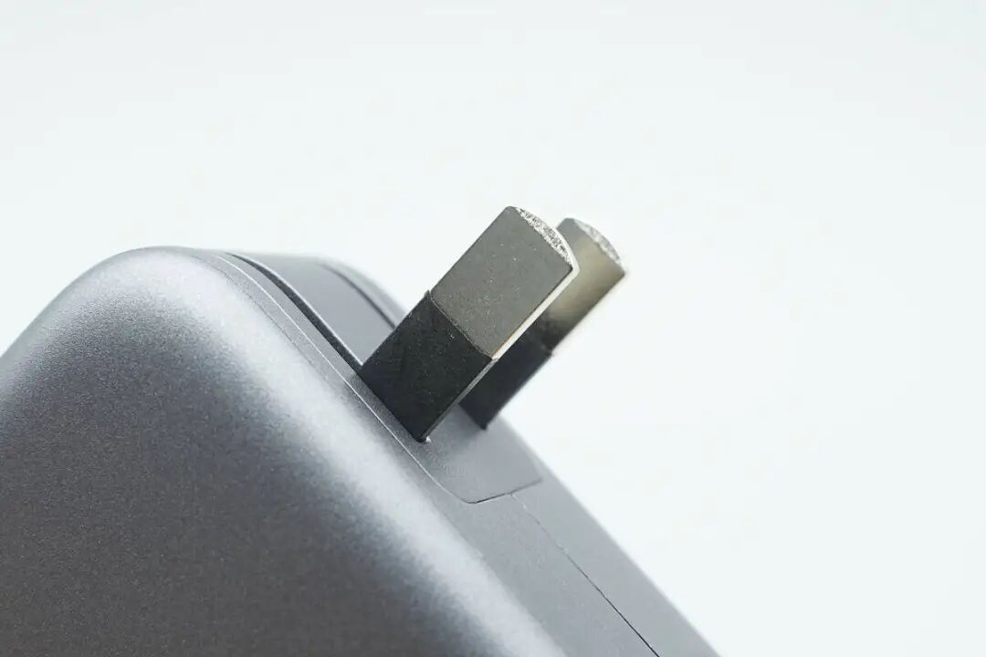 拆解报告：京东京造140W 3C1A氮化镓充电器图14