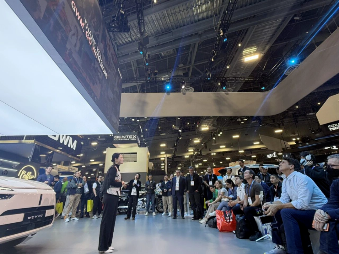 自动驾驶激战CES2026：黄仁勋马斯克隔空对阵，中国车企亮出底层技术实力图12