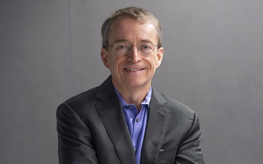 昨夜，苹果官宣 iPhone 将搭载最强 AI！马斯克第一个跳出来骂；章泽天开通个人播客，一小时收听量破万；曝强脑科技秘密提交香港IPO申请图17