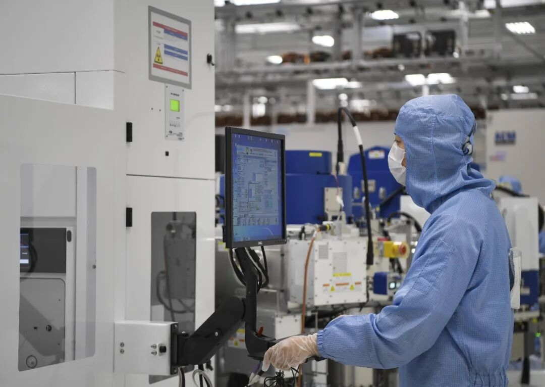 美国威胁韩国：存储芯片100%关税图1