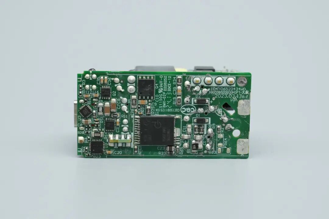 拆解报告：荣耀66W 1A1C氮化镓快充充电器图32