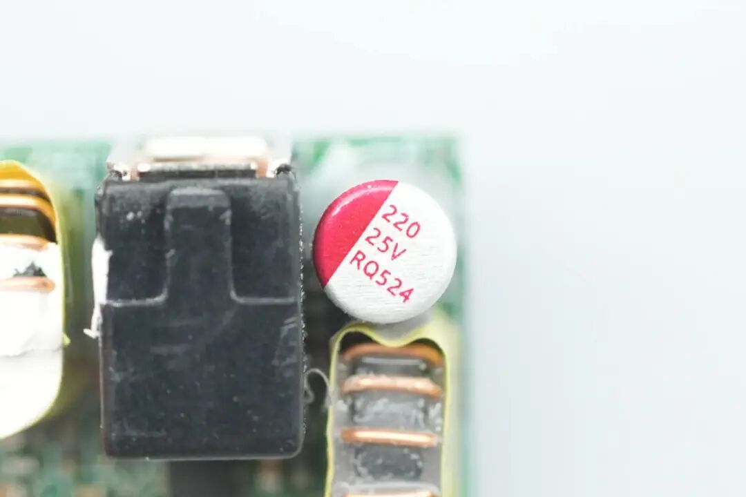 拆解报告：荣耀66W 1A1C氮化镓快充充电器图65