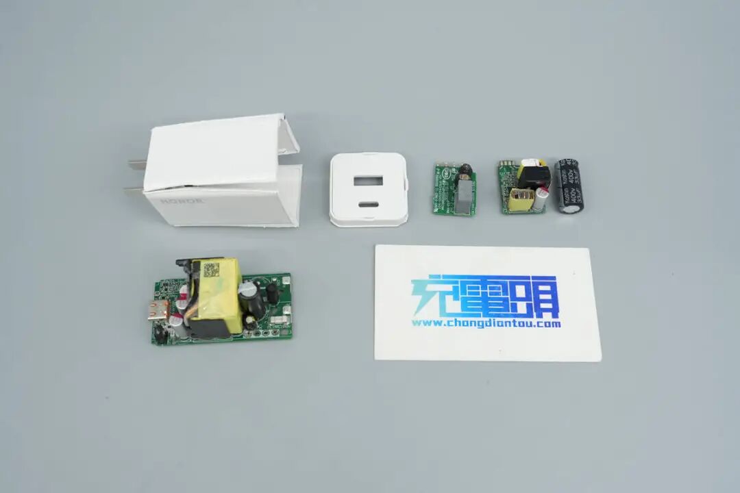 拆解报告：荣耀66W 1A1C氮化镓快充充电器图68