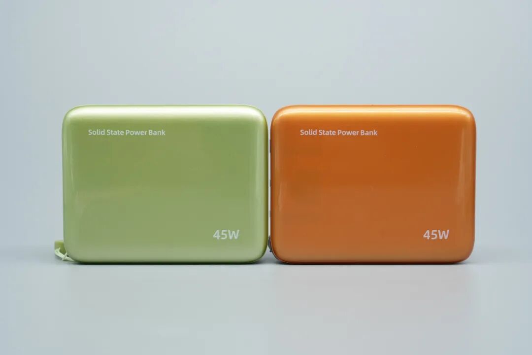 拆解报告：宏百纳10000mAh半固态电池移动电源图2