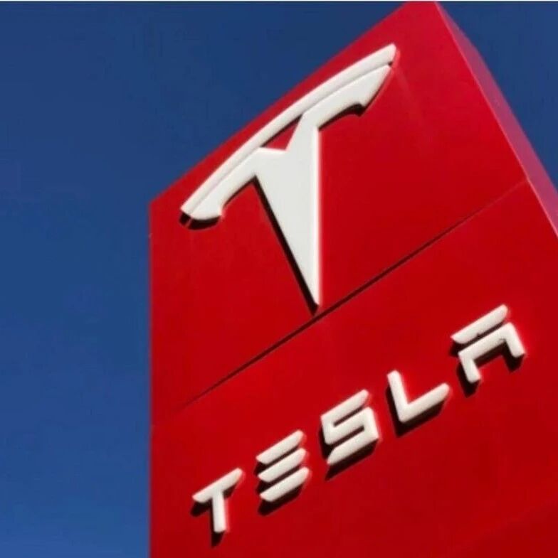 特斯拉2025年利润暴跌46%！