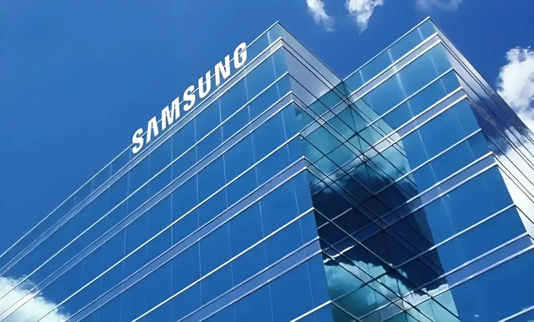 三星：HBM今年销量将增长三倍，HBM4E已送样图2