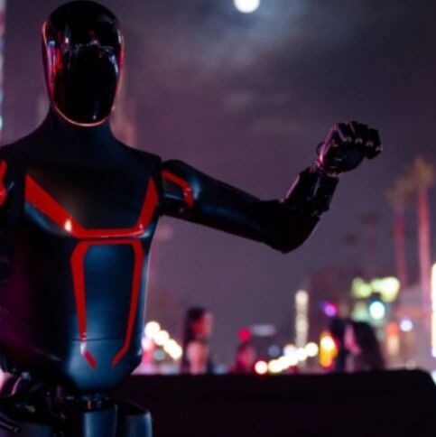 200亿资本倾斜，特斯拉能否破局智能出行与机器人新赛道？