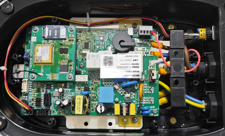 欧拉汽车7kW交流充电桩拆解，发现做工不错，尤其是接地设计值得一看！图16