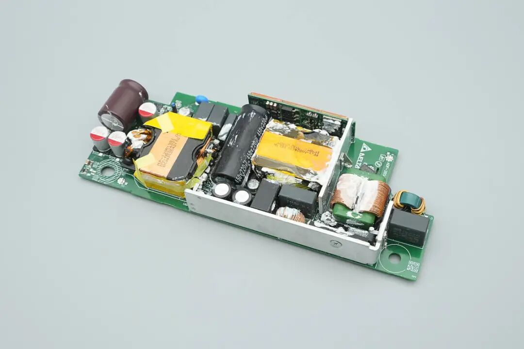 拆解报告：联想265W USB-C电源适配器图35