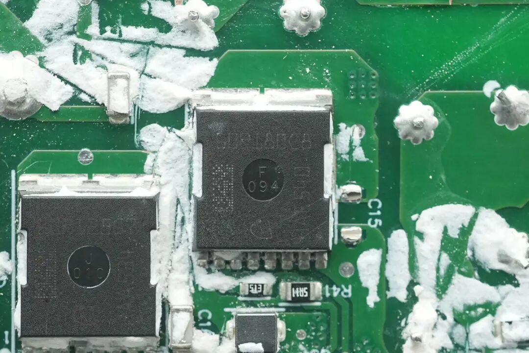 拆解报告：联想265W USB-C电源适配器图59