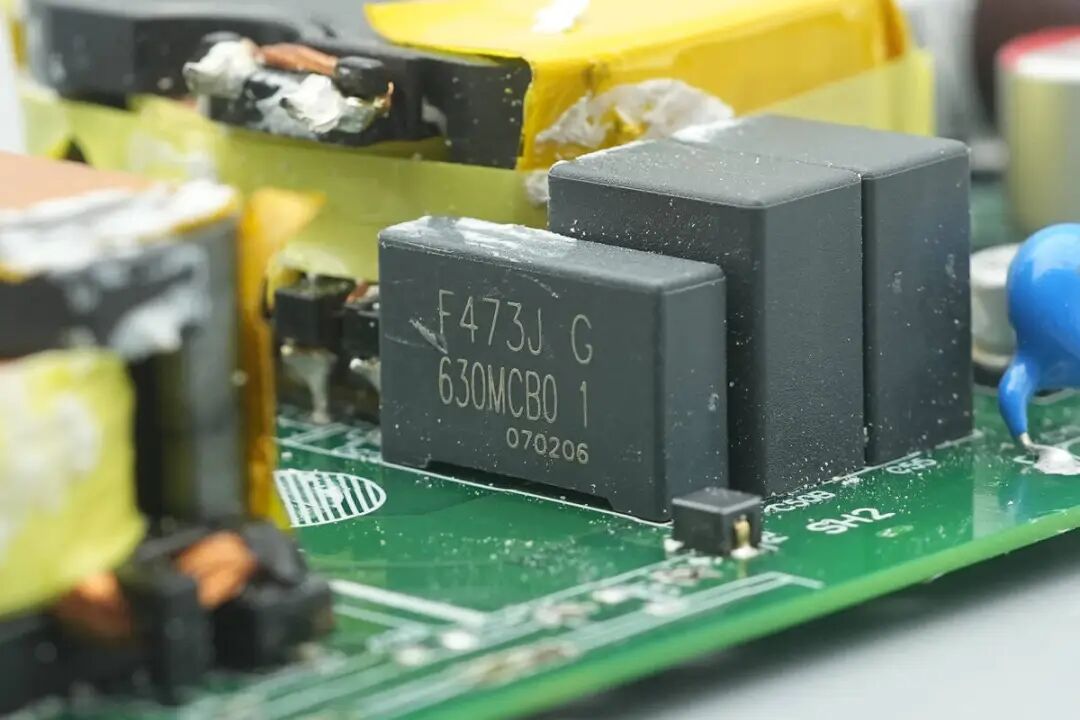 拆解报告：联想265W USB-C电源适配器图63