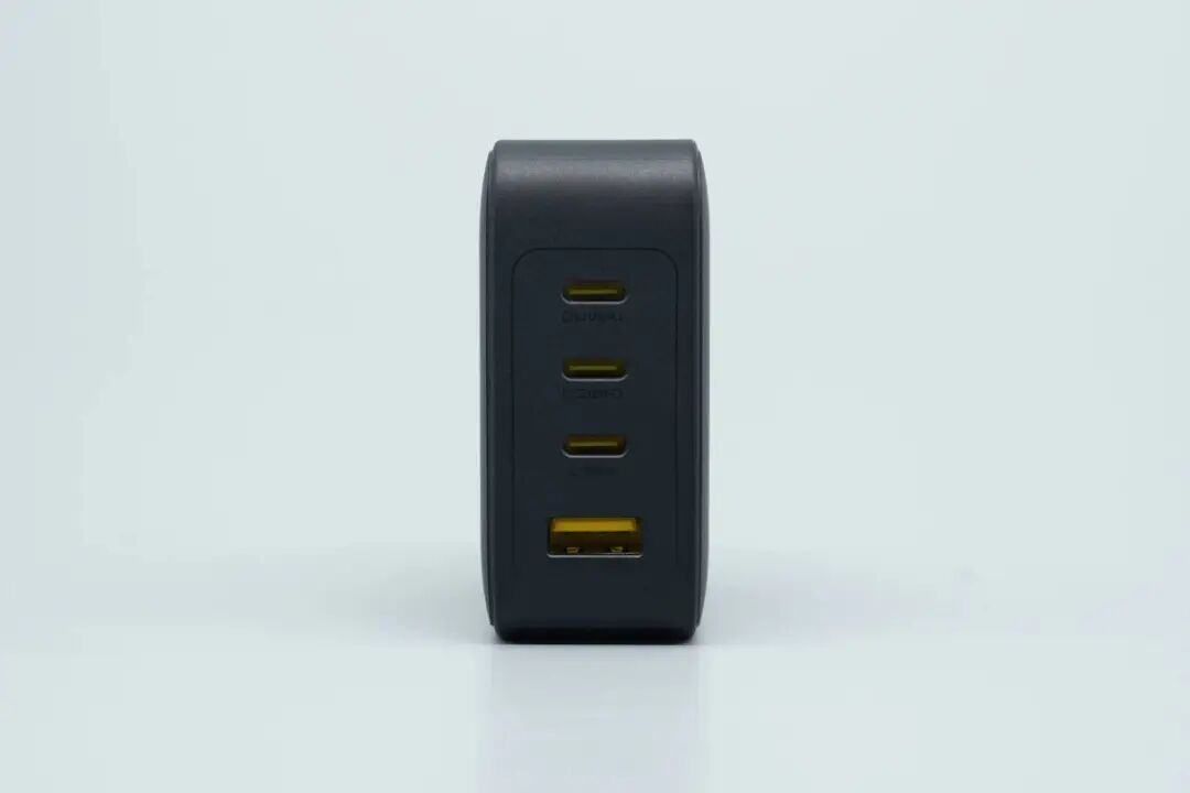 拆解报告：倍思140W 3C1A四口氮化镓充电器图16