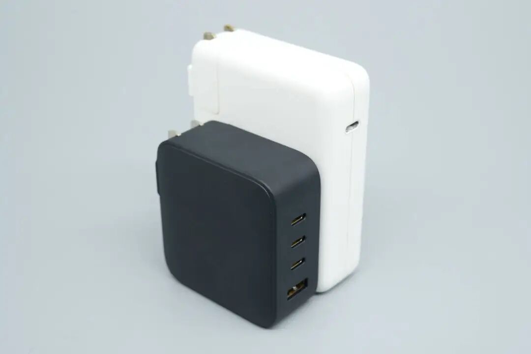 拆解报告：倍思140W 3C1A四口氮化镓充电器图21