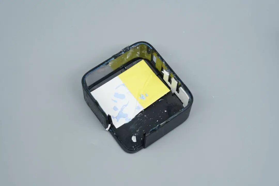 拆解报告：倍思140W 3C1A四口氮化镓充电器图34