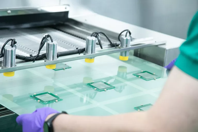 AI热潮带飞马桶厂？不起眼的日企，控制了芯片命脉图19