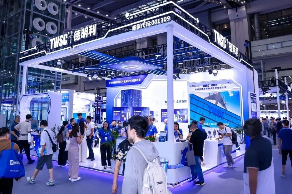 岳阳夫妻豪赌存储，一年浮盈150亿图13