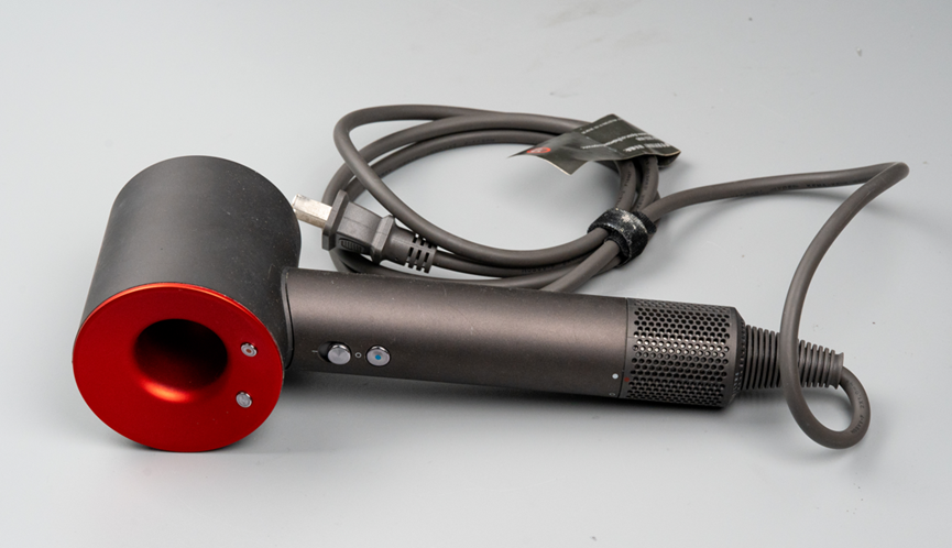 粉丝花890元买了个戴森吹风机,我拆解之后,感觉自己捅了大漏子!图1