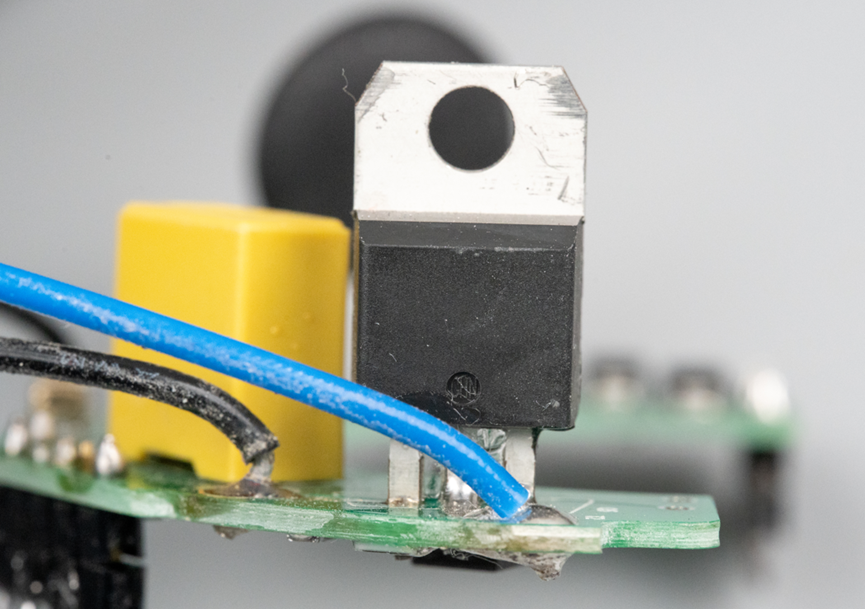 粉丝花890元买了个戴森吹风机,我拆解之后,感觉自己捅了大漏子!图25