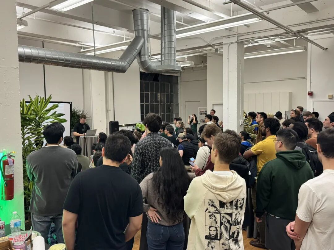 1100亿！OpenAI 史上最大融资，Karpathy 实测 8 Agent 并行｜AI 日报 0227图10