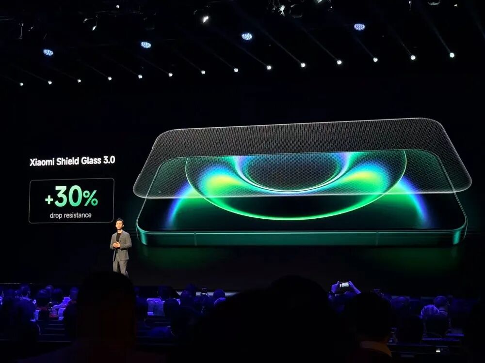 小米巴塞罗那炸场！真徕卡手机1.6万元开卖，VGT超跑等9大新品齐发图21