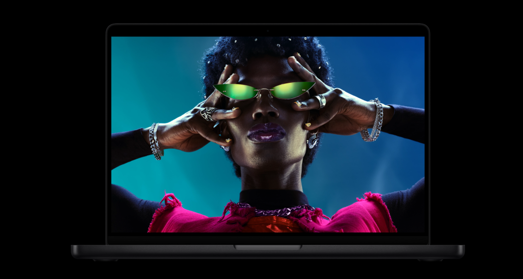 刚刚，苹果祭出地表最强AI PC，顶配6万5，M5 Max芯核弹AI性能暴涨4倍图15