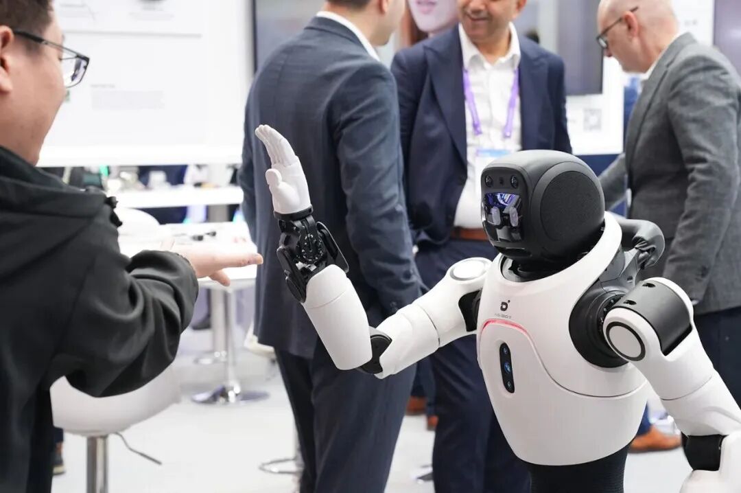 让智能&ldquo;落地&rdquo;的芯片，今年都去了MWC图6