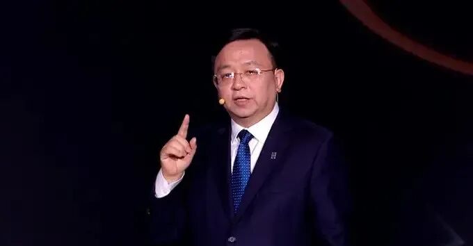 比亚迪王炸技术曝光：150度电、1300匹马力、1000公里续航！图1