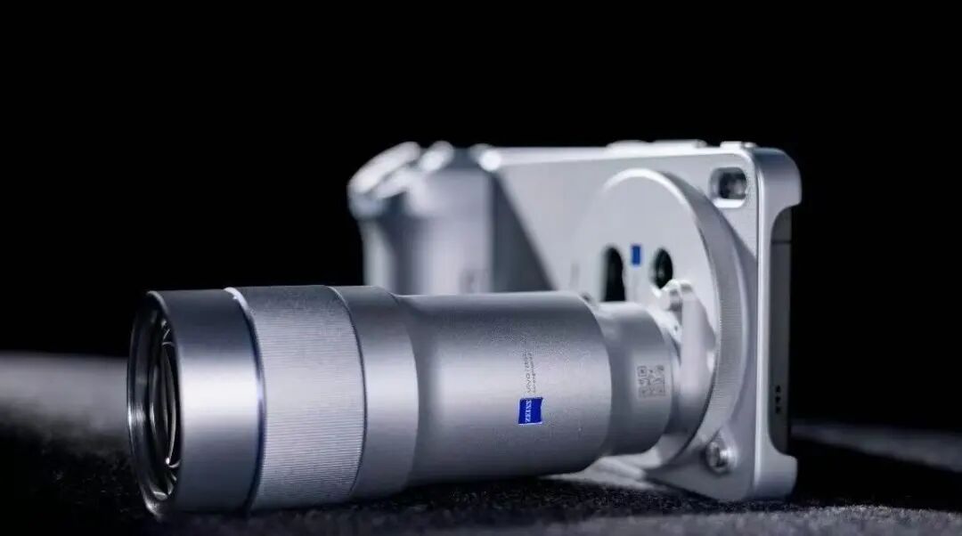 中国科技炸场欧洲！手机跳舞、变身单反、眼镜读唇语...还有国产超跑惊呆老外，夯爆了！图23