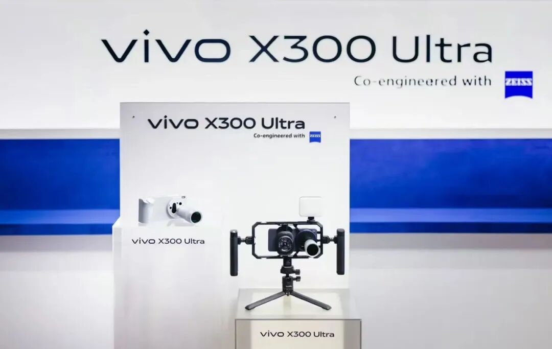 中国科技炸场欧洲！手机跳舞、变身单反、眼镜读唇语...还有国产超跑惊呆老外，夯爆了！图26