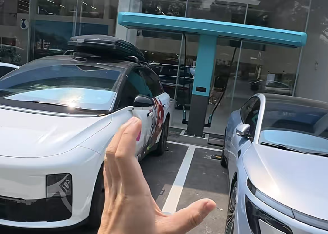 理想车主实测比亚迪闪充：73度电，31分钟充满图1