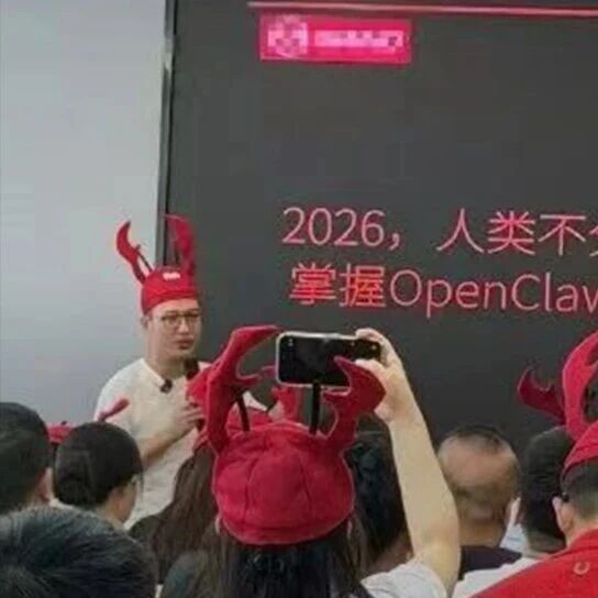 人人相信AI参与了战争，人人都想给自己装个龙虾