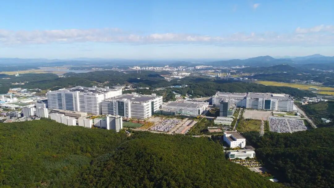 低价“特供版”OLED SE面板震撼来袭，LGD或搅乱高端电视市场图1