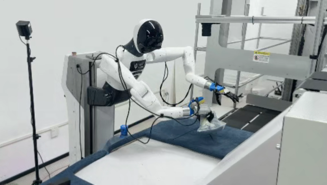 20亿砸向00后创业机器人公司！估值一年暴涨7倍，国家级资本重仓图7