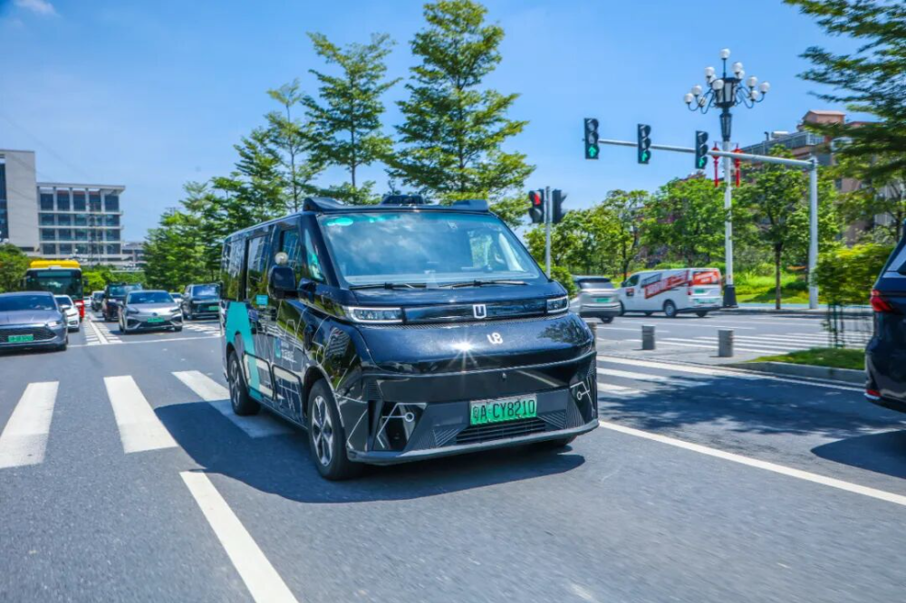 速腾聚创获千线级激光雷达组合百度独家定点，Robotaxi行业全面拥抱千线级激光雷达图2