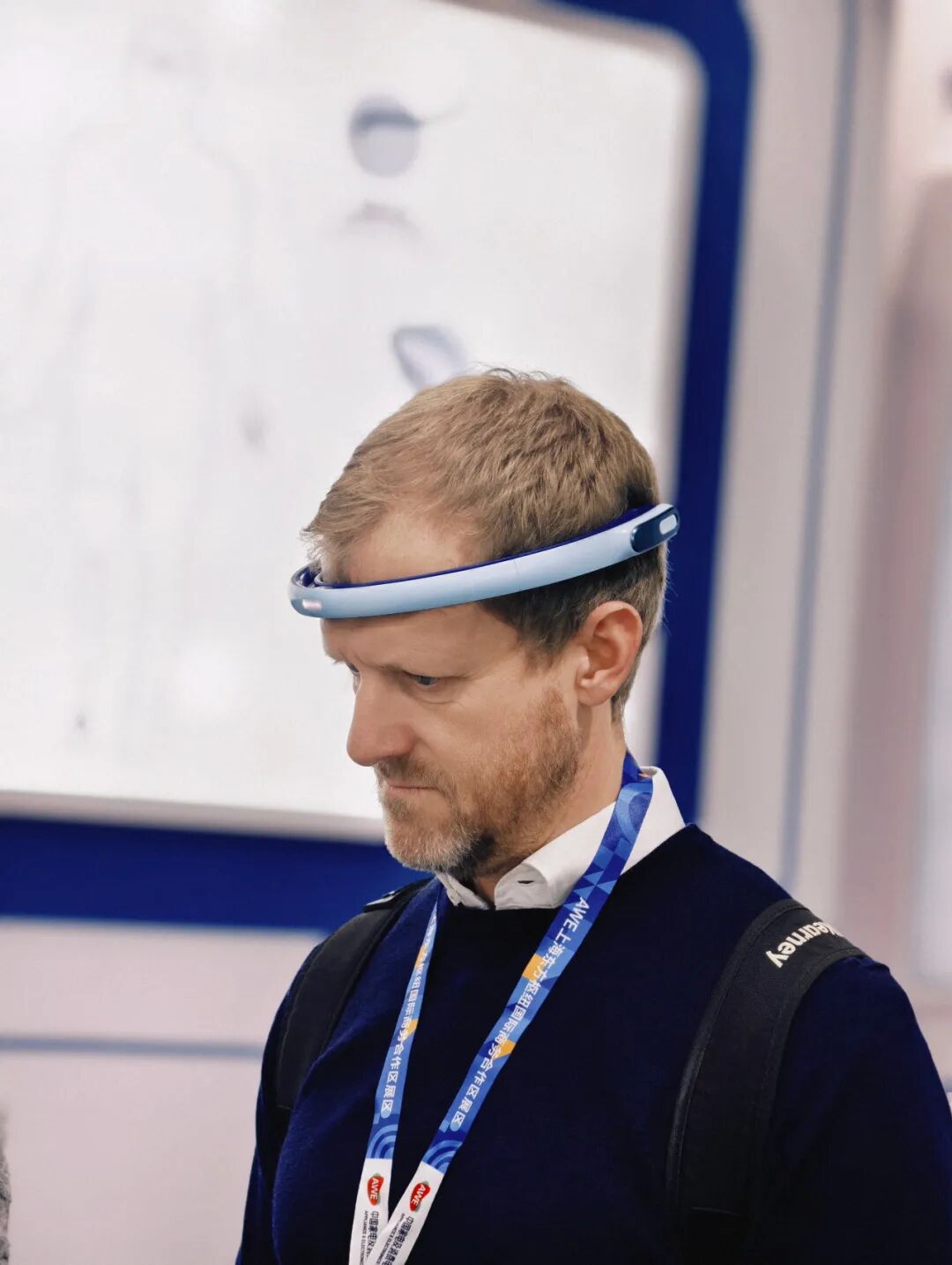 AWE2026丨走进消费市场、让机器人长出双手，脑机接口加速“赋能百业”图4