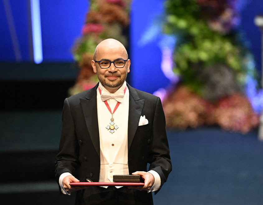 对话历史学家马拉比：哈萨比斯像奥本海默，奥尔特曼比他差远了丨甲子光年图2